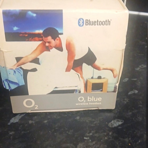 Blue bluetooth wireless - o2,